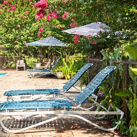 Poolside King Cabana With Full Kitchen, King Bed, Sleeper Sofa And Pool Access, Hotel Room Mount Ida Exterior foto